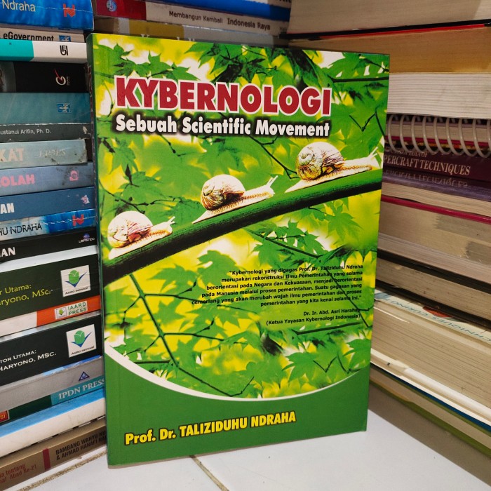 Cover KYBERNOLOGY :  Sebuah Scientific Movement / Prof. Dr. TALIZIDUHU NDRAHA