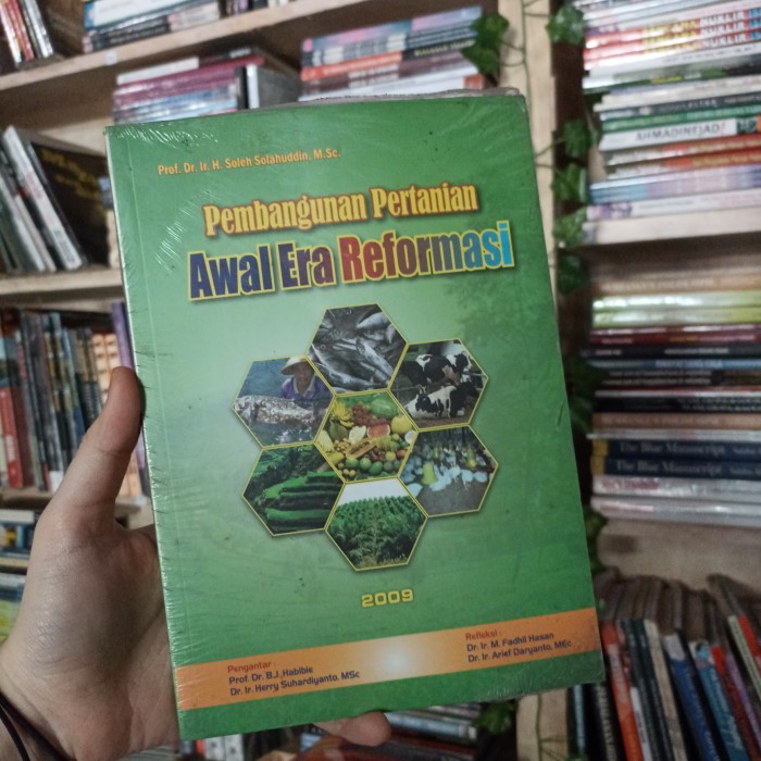 Cover PEMBANGUNAN PERTANIAN AWAL ERA REFORMASI / Prof. Dr. H.SOLEH SOLAHUDIN, M.Sc.
