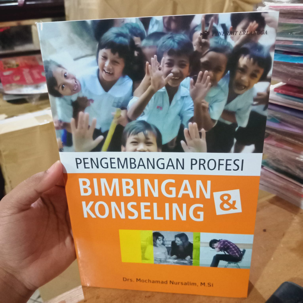 Cover PENGEMBANGAN PROFESI BIMBINGAN  & KONSELING / DrS. MOCHAMAD NURSALIM, M. Si