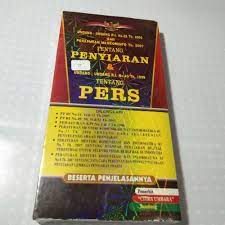 Cover UNDANG - UNDANG R.I. NO.32 Th. 2002 dan PERATURAN MENKOMINFO Th. 2007 TENTANG PENYIARAN & UNDANG - UNDANG R.I. NO.40 Th. 1999 TENTANG PERS / INDONESIA